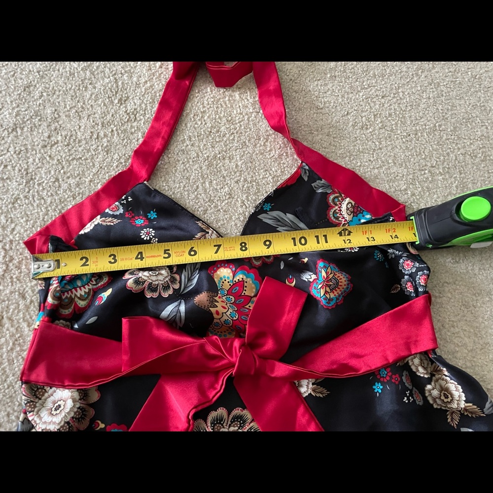 Body Central Silk Floral Halter Top - Picture 8 of 9